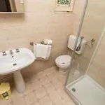 Apartment In With Wifi