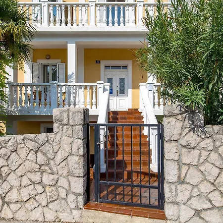 Апартаменты In With Wifi *