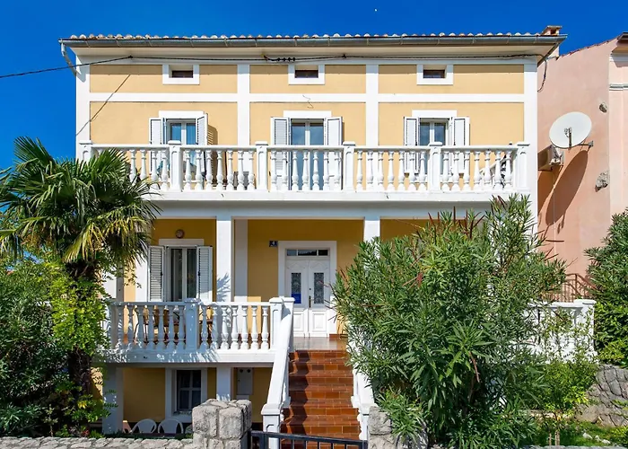 In With Wifi Apartment *